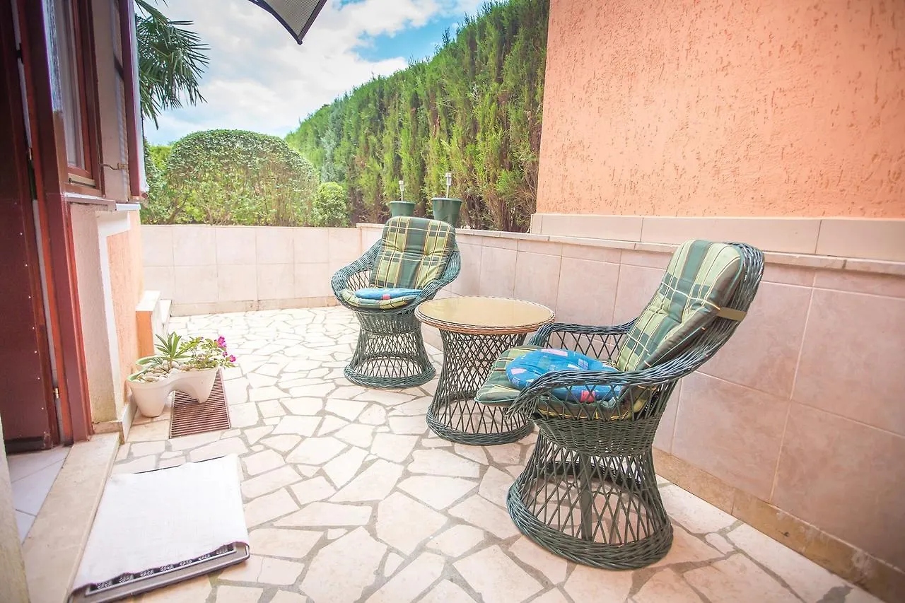 Apartments Dolib Porec Guest house