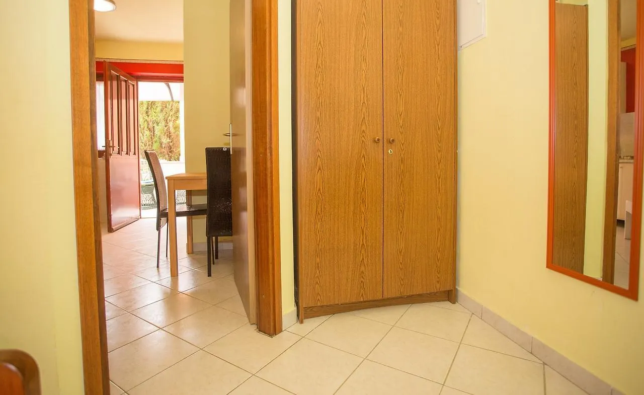 Apartments Dolib Porec Guest house