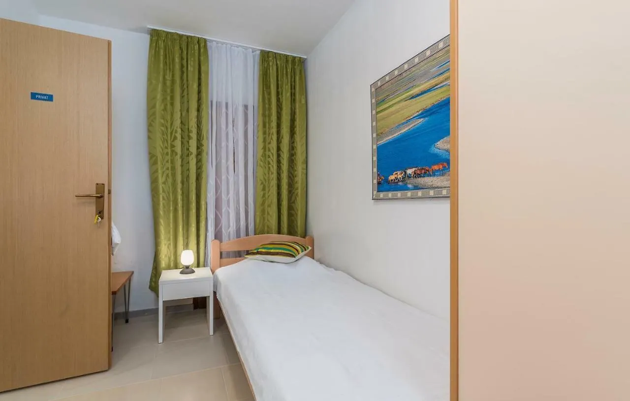 Guest house Apartments Dolib Porec