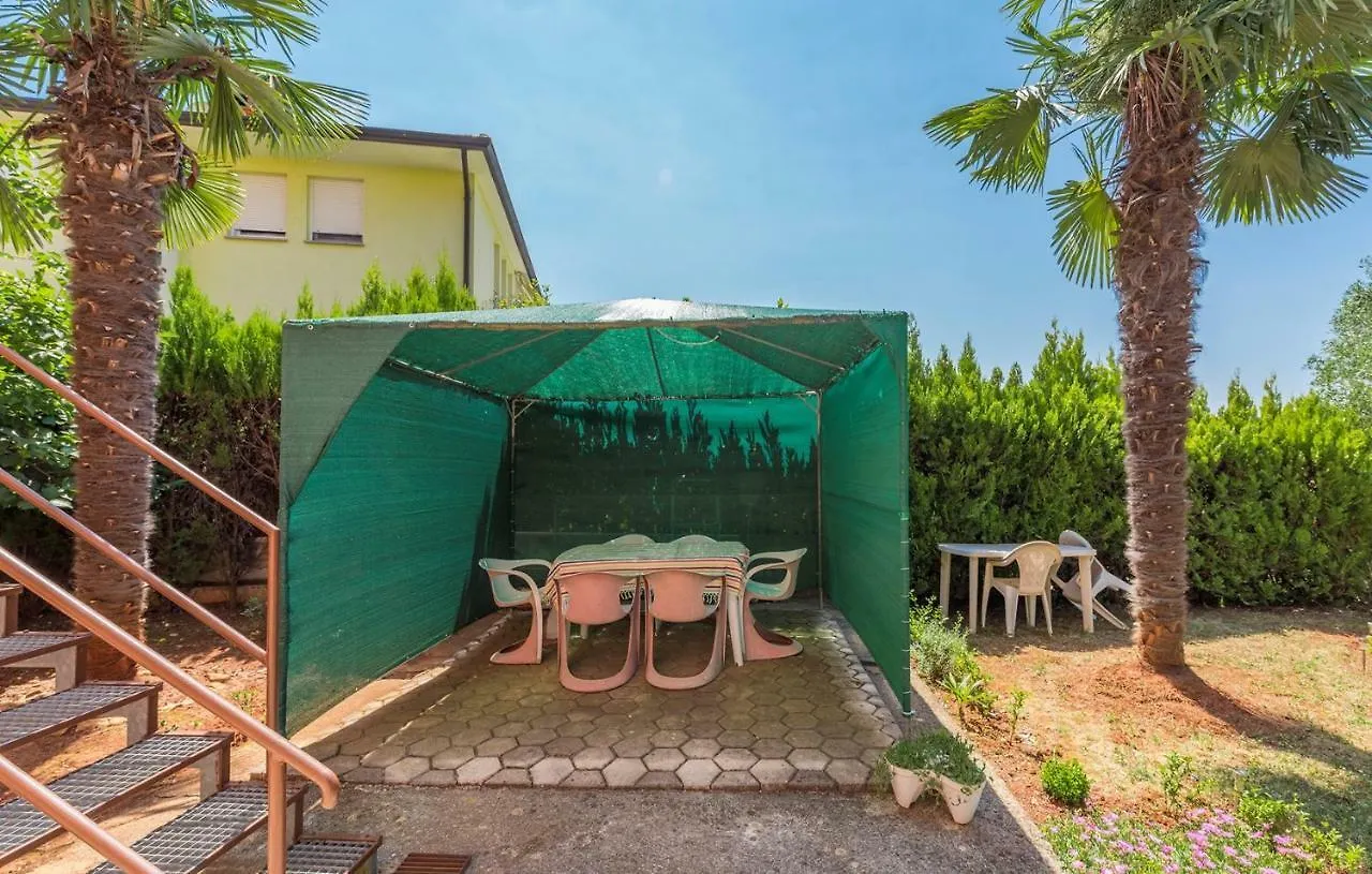 Guest house Apartments Dolib Porec