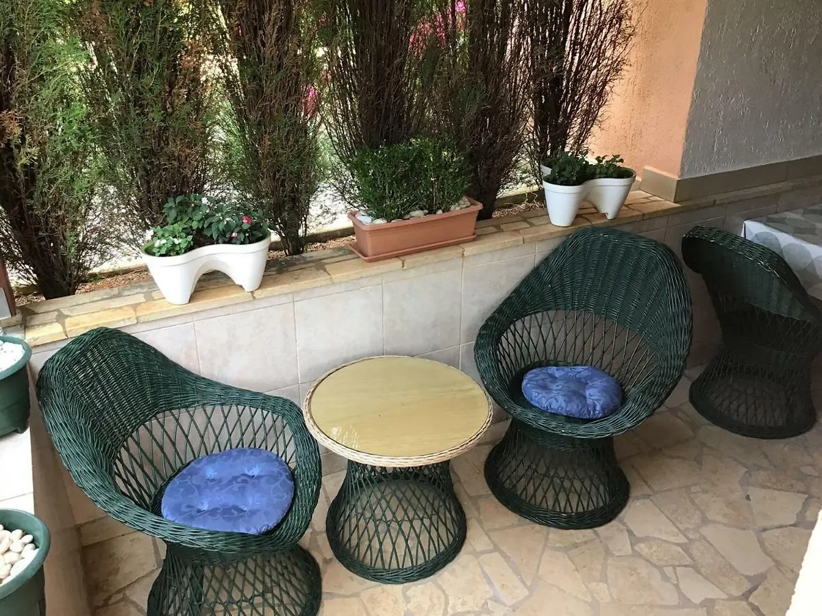 Guest house Apartments Dolib Porec